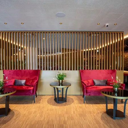 Plaza Wiener Neustadt, Bw Signature Collection Bécsújhely