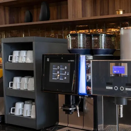 Plaza Wiener Neustadt, Bw Signature Collection