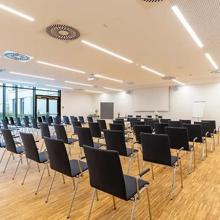 Plaza Wiener Neustadt, Bw Signature Collection 3* 维也纳新城