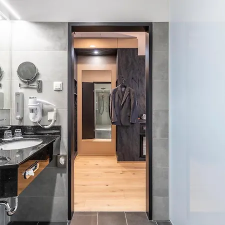 Plaza Wiener Neustadt, Bw Signature Collection Hotel 3*