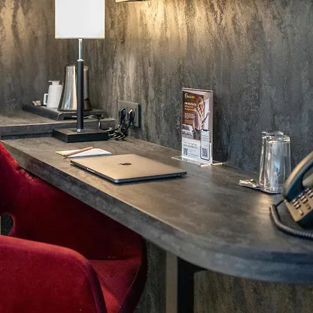 Szálloda Plaza Wiener Neustadt, Bw Signature Collection Bécsújhely