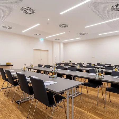 Plaza Wiener Neustadt, Bw Signature Collection Hotel 3*