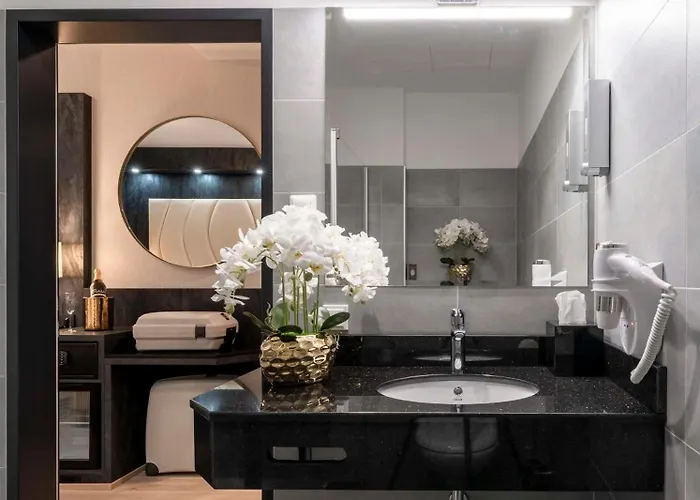 Plaza Wiener Neustadt, Bw Signature Collection