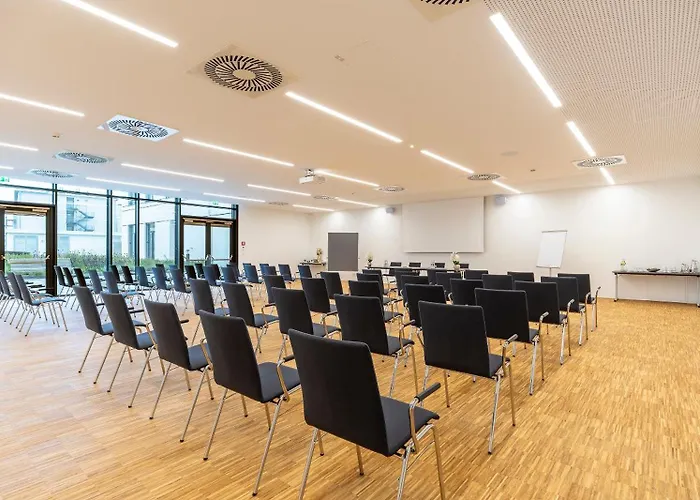 Plaza Wiener Neustadt, Bw Signature Collection 3* 维也纳新城