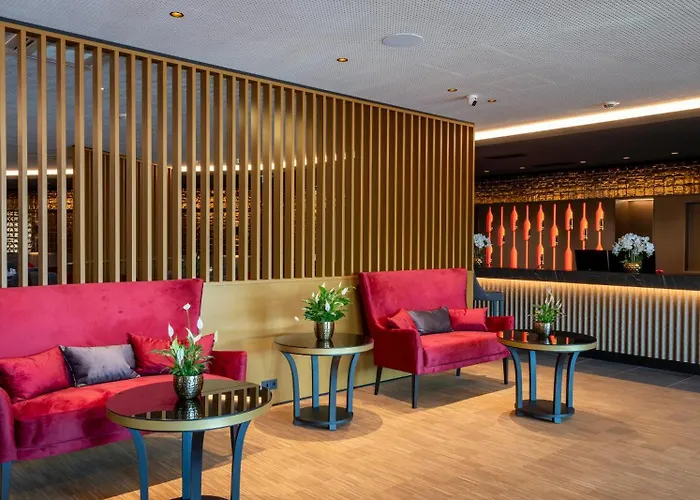 Hotel Plaza Wiener Neustadt, Bw Signature Collection