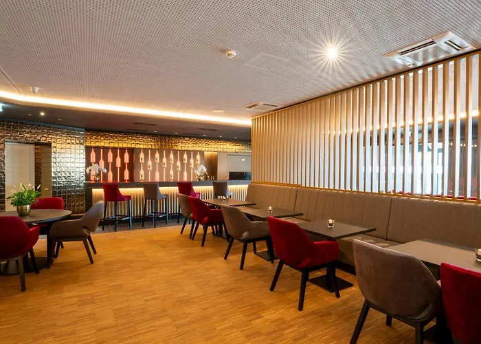 فندق Plaza Wiener Neustadt, Bw Signature Collection 3*