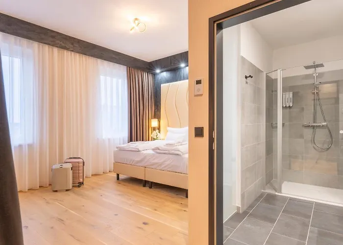 Plaza Wiener Neustadt, Bw Signature Collection